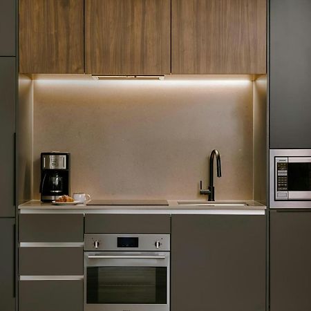 Sonder By Marriott Bonvoy Apollon Apartments Old Montreal Монреаль Экстерьер фото