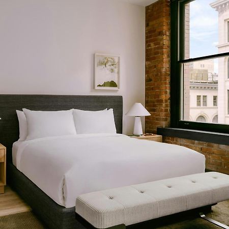Sonder By Marriott Bonvoy Apollon Apartments Old Montreal Монреаль Экстерьер фото