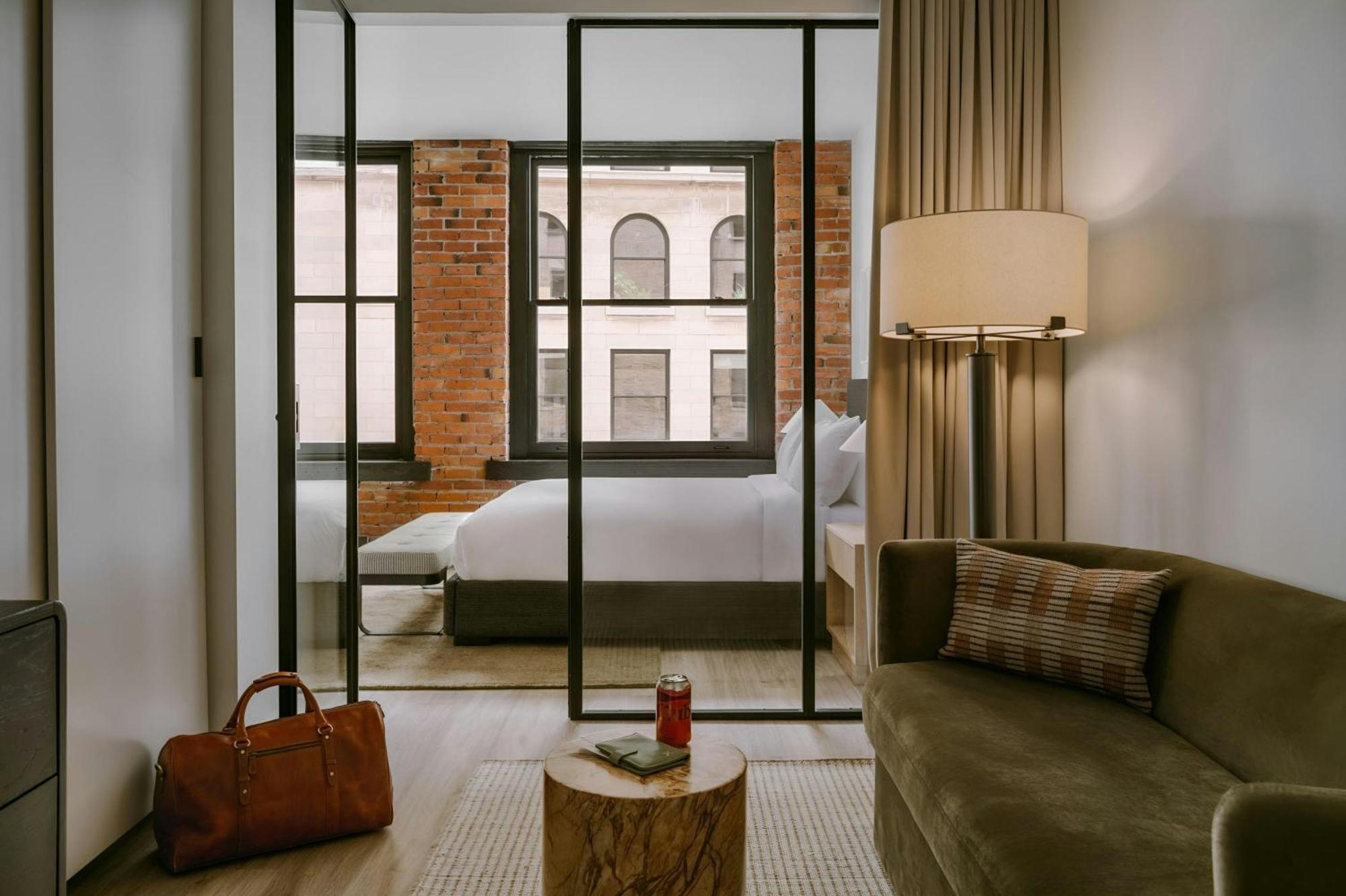 Sonder By Marriott Bonvoy Apollon Apartments Old Montreal Монреаль Экстерьер фото