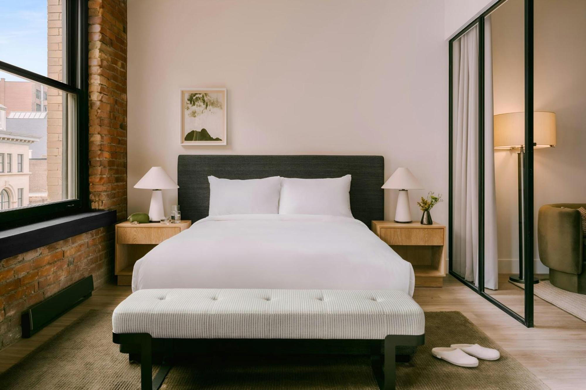 Sonder By Marriott Bonvoy Apollon Apartments Old Montreal Монреаль Экстерьер фото