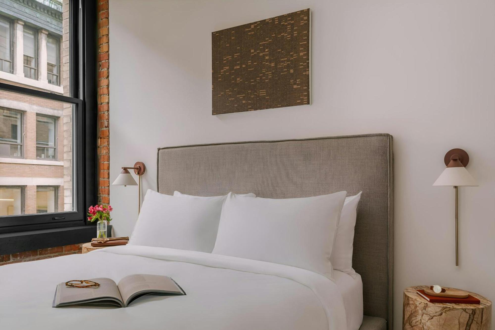 Sonder By Marriott Bonvoy Apollon Apartments Old Montreal Монреаль Экстерьер фото