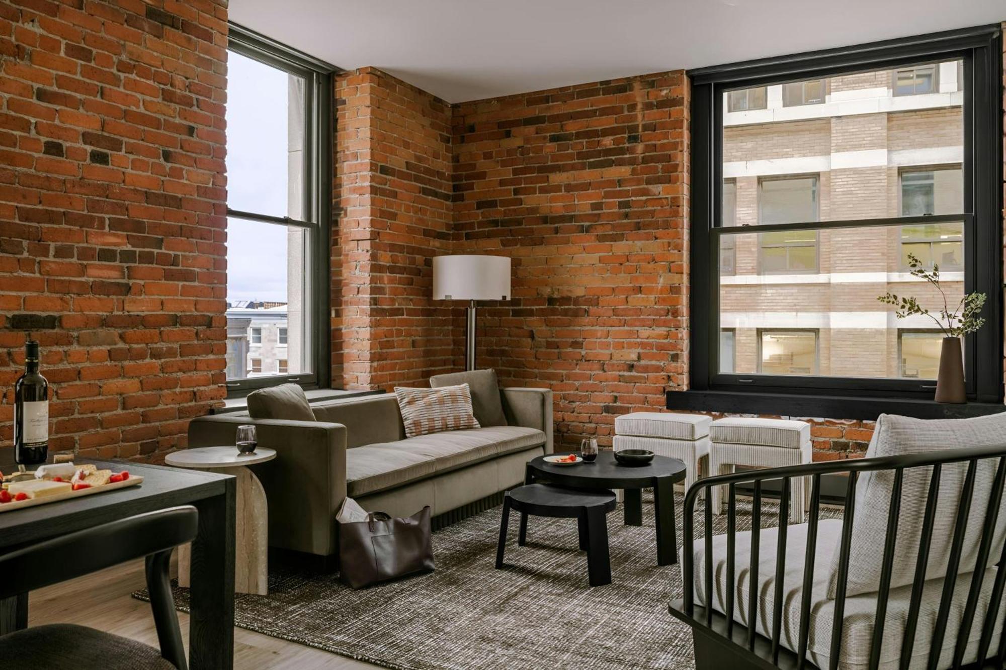Sonder By Marriott Bonvoy Apollon Apartments Old Montreal Монреаль Экстерьер фото