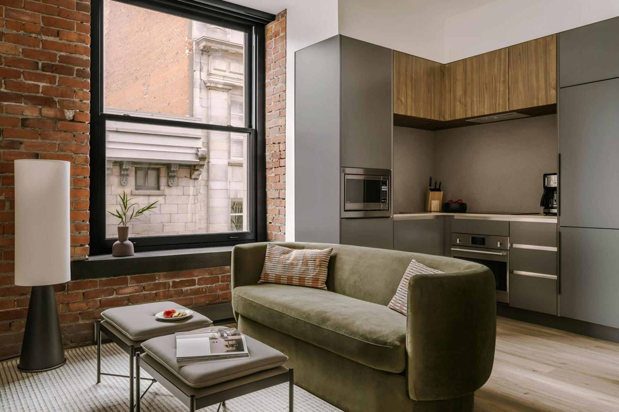 Sonder By Marriott Bonvoy Apollon Apartments Old Montreal Монреаль Экстерьер фото